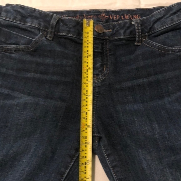 Vera Wang skinny blue dark jeans with pockets front and back - Picture 5 of 6